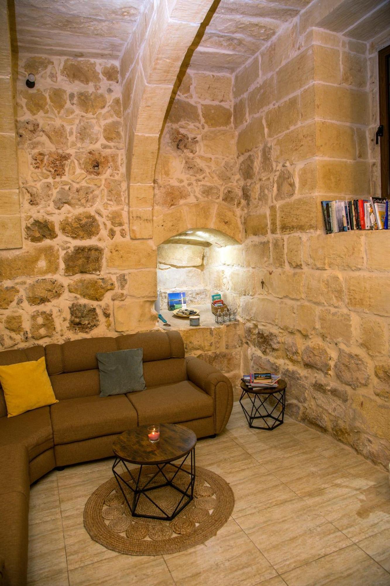 A La Maison B&B Xaghra Ngoại thất bức ảnh