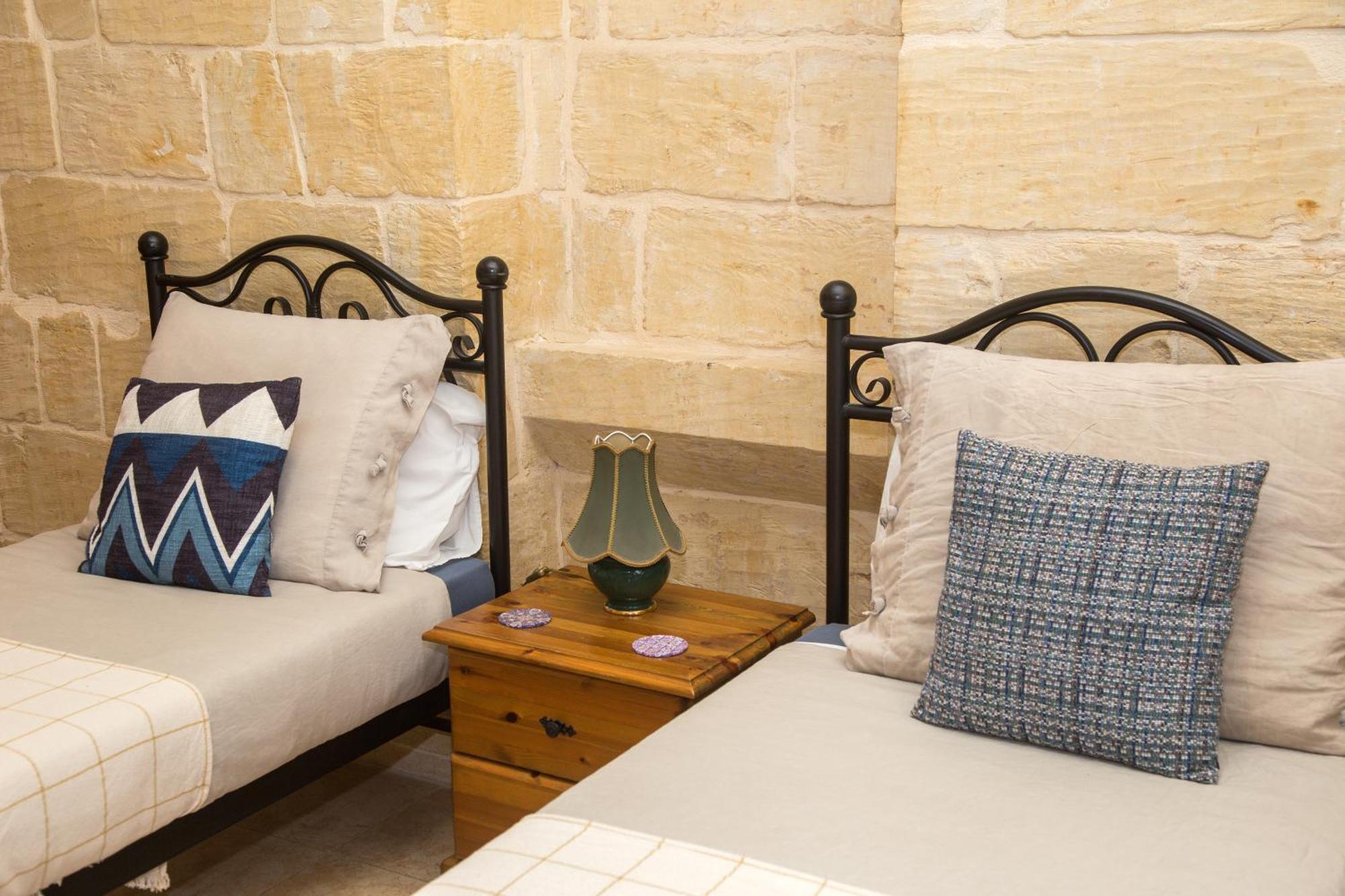 A La Maison B&B Xaghra Ngoại thất bức ảnh