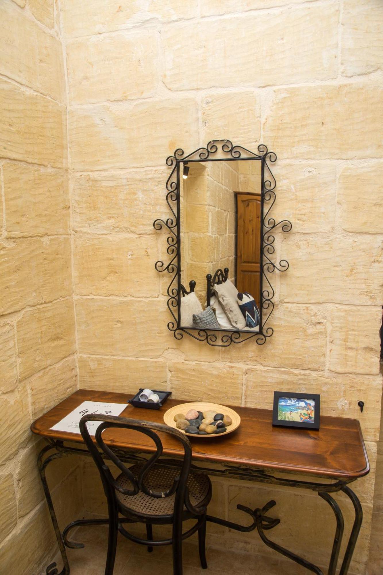 A La Maison B&B Xaghra Ngoại thất bức ảnh